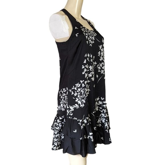 Banana Republic sleeveless razor back black white floral ruffle hem dress size 4 - Picture 2 of 7